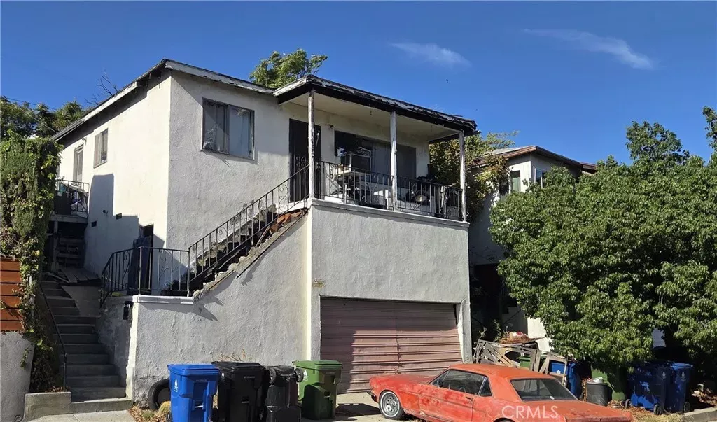 Property Photo: 1857 Lansdowne Avenue CA 90032