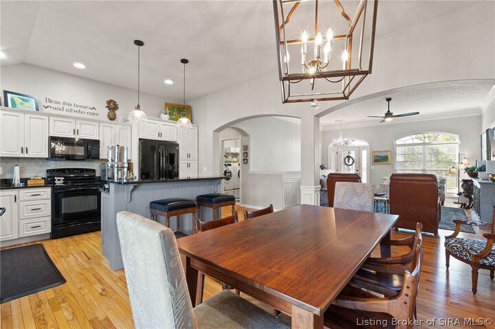 Property Photo:  5421 Melbourne Drive  IN 47111 