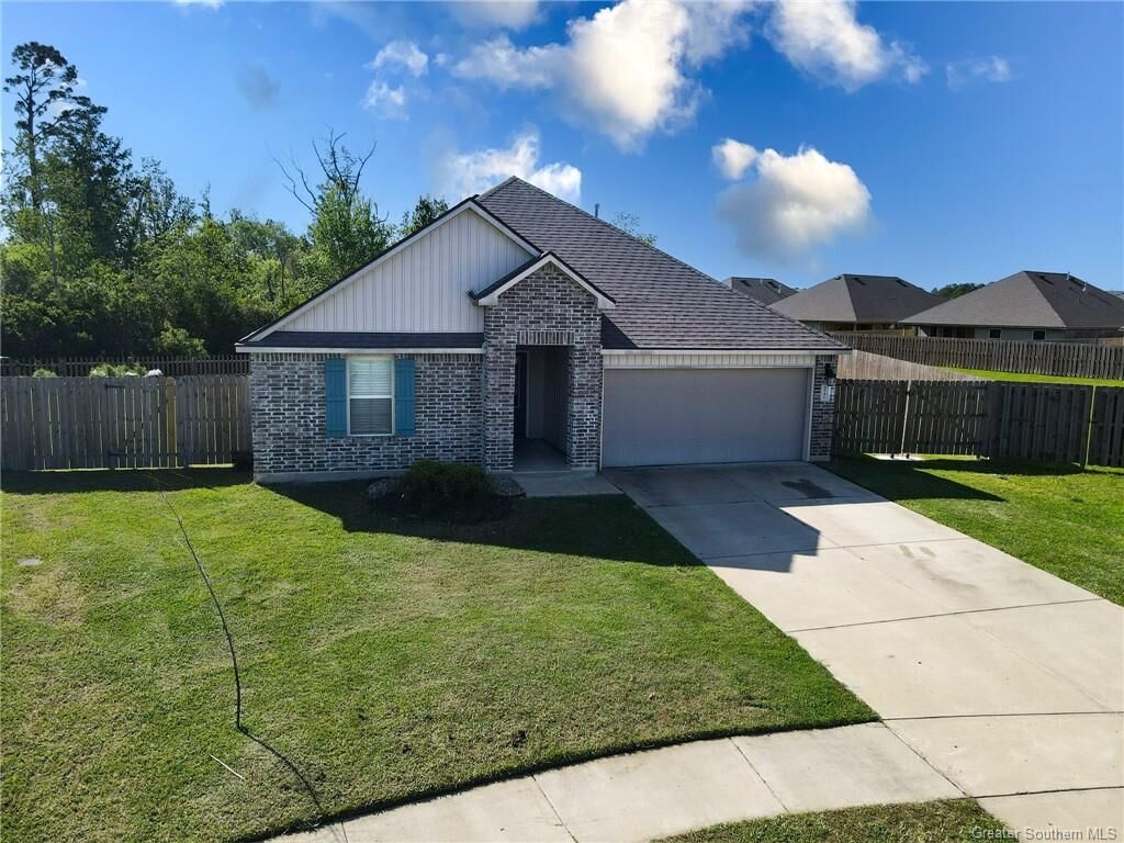 Property Photo:  3741 Barn Owl Drive  LA 70615 