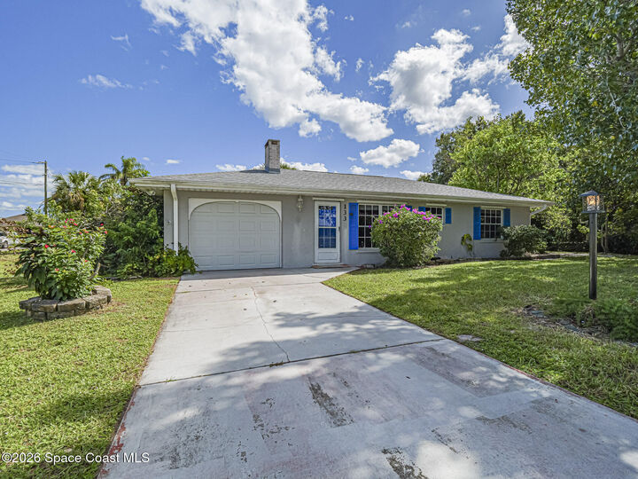 Property Photo: 133 Easy Street FL 32958