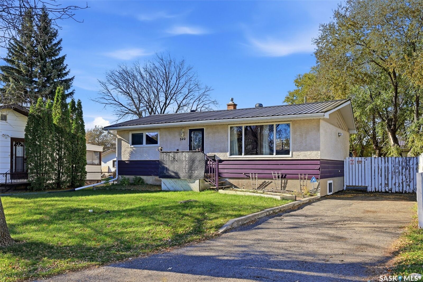 Property Photo:  520 Montague Street  SK S4R 3W5 