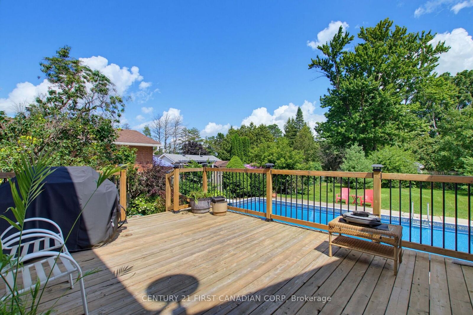 Property Photo: 444 Forest Lawn Avenue ON N5V 1T1