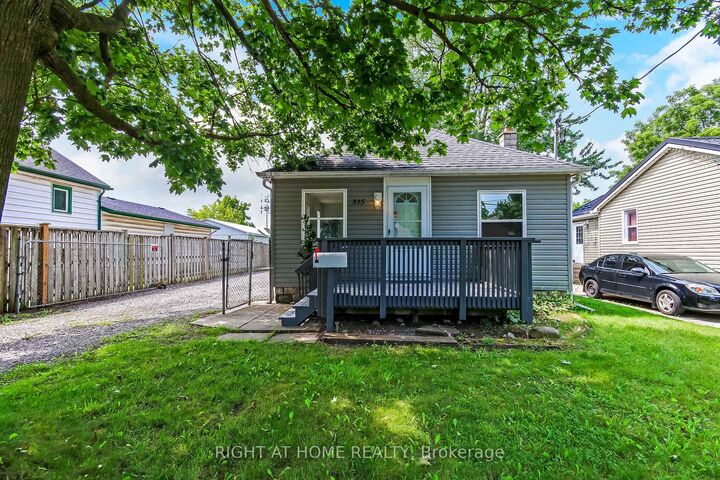 Property Photo:  515 Third Street  ON N5V 2C1 