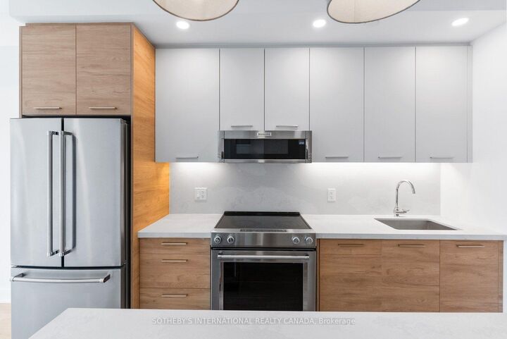 Property Photo:  200 Redpath Avenue 303  ON M4P 0E6 