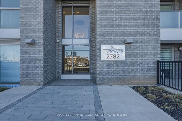 Photo de la propriété:  2782 Barton Street E 302  ON L8E 0L3 