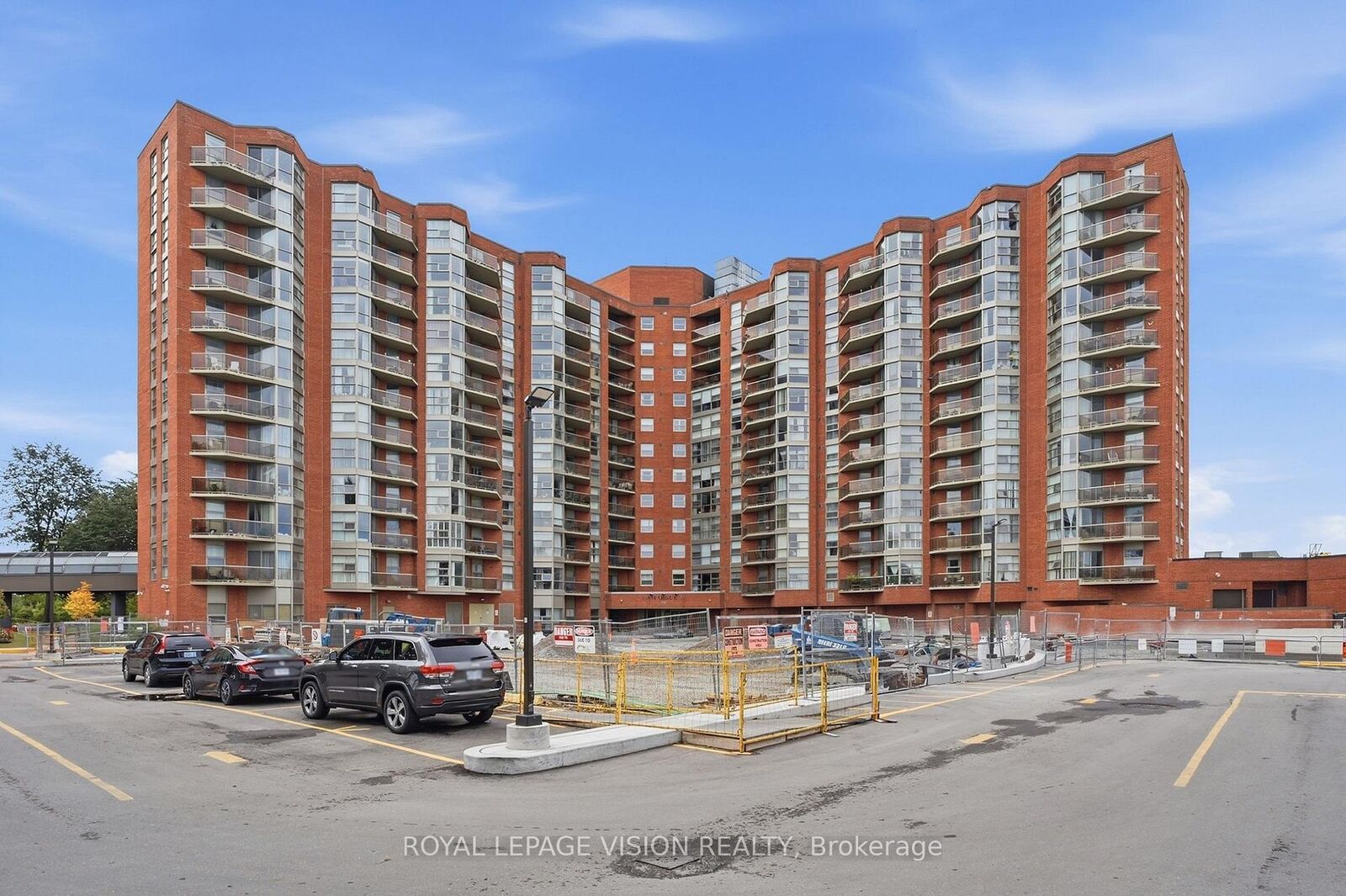 Property Photo:  10 Dean Park Road 319  ON M1B 3G8 