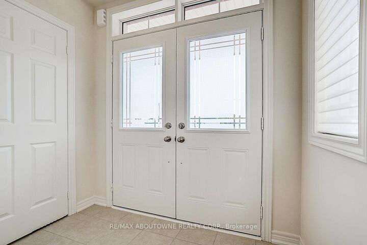 Property Photo:  3175 Crystal Drive  ON L6M 0W8 