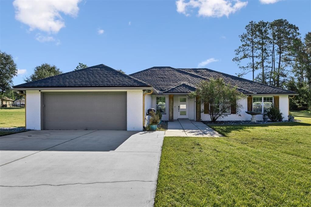 Property Photo:  66441 Rocking Horse Lane  FL 32011 