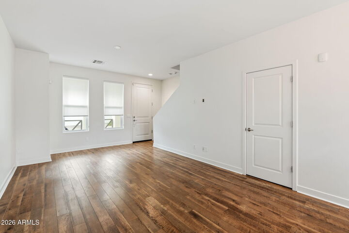 Property Photo:  3030 N 38th Street 105  AZ 85018 