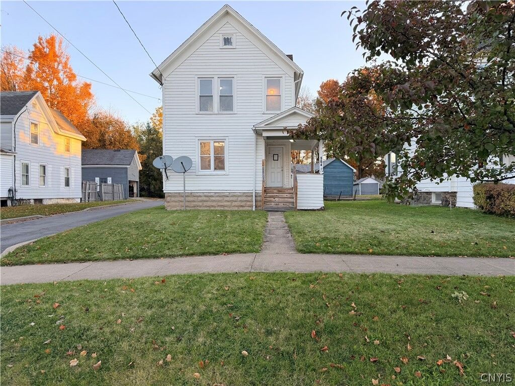 Property Photo:  504 W Bloomfield Street  NY 13440 