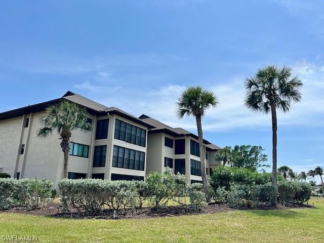 Property Photo: 5 Pirates Ln 54B FL 33955