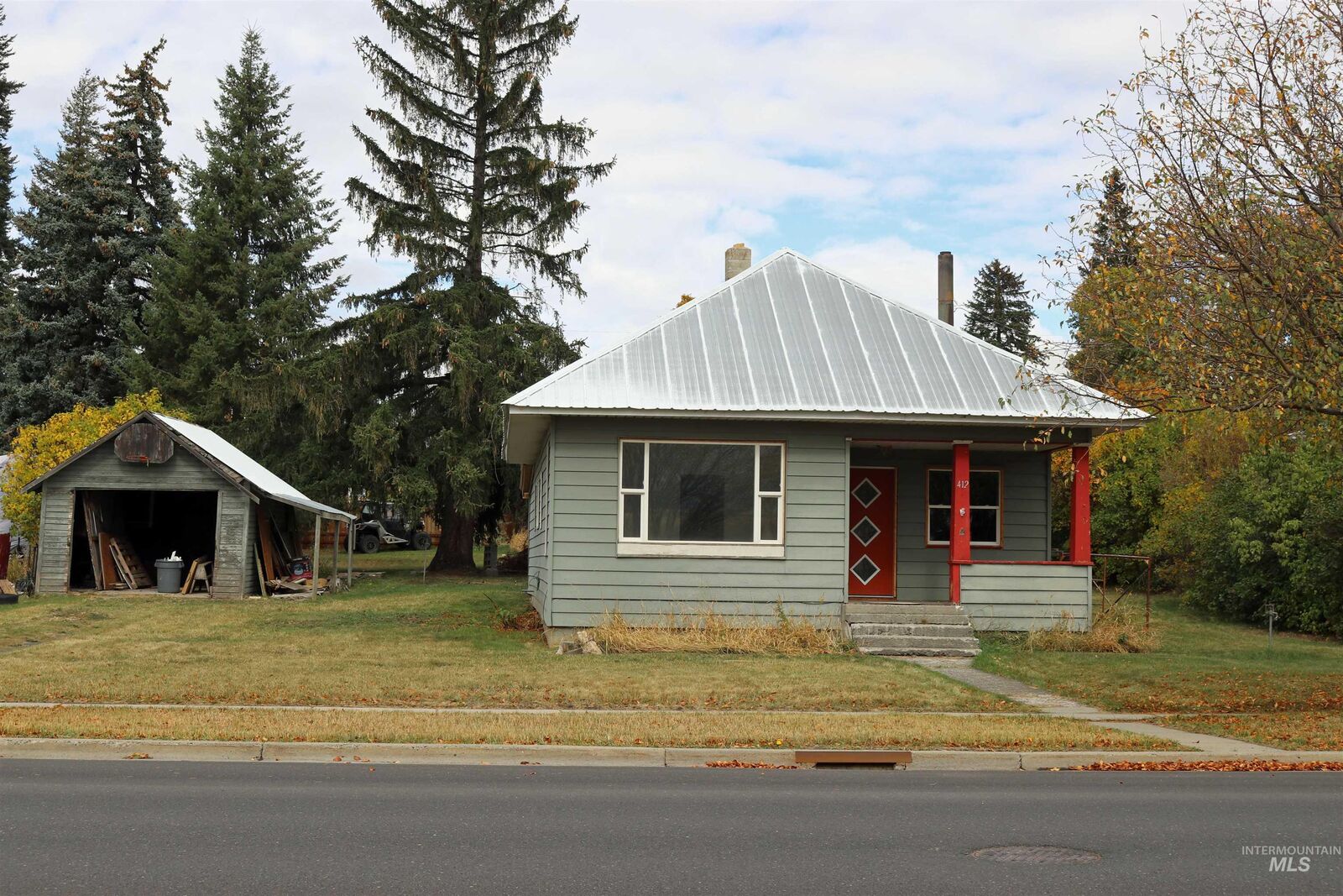 Property Photo:  412 W Main Street  ID 83523 