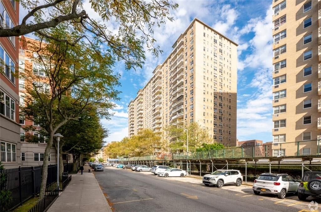 Property Photo:  35 Seacoast Terrace 11E  NY 11235 