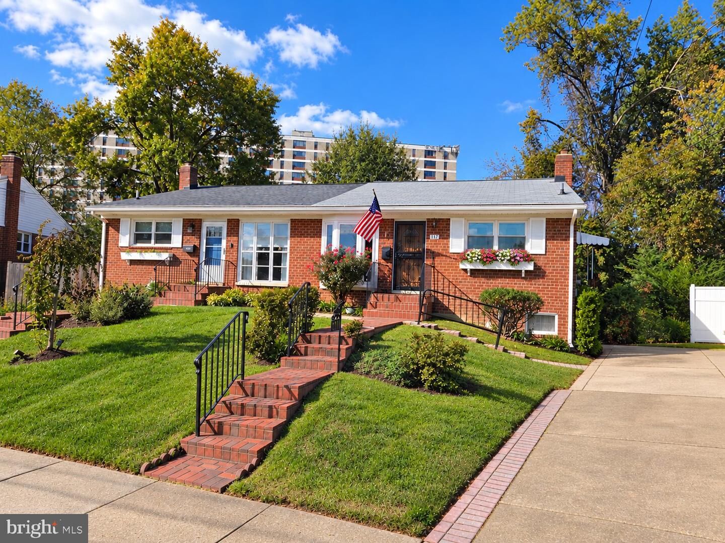 Property Photo:  117 Jasper Place  VA 22304 