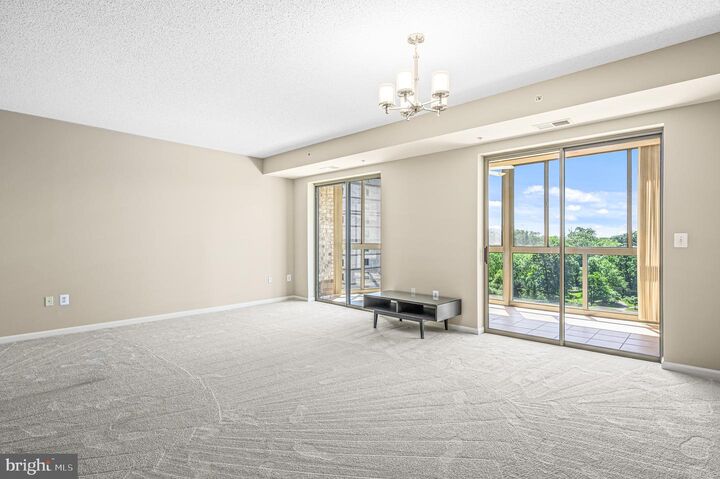 Property Photo: 19355 Cypress Ridge Terrace 802 VA 20176