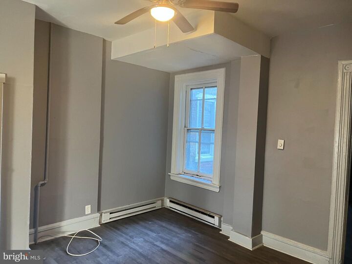 Property Photo:  124 Hunter Street  NJ 08096 