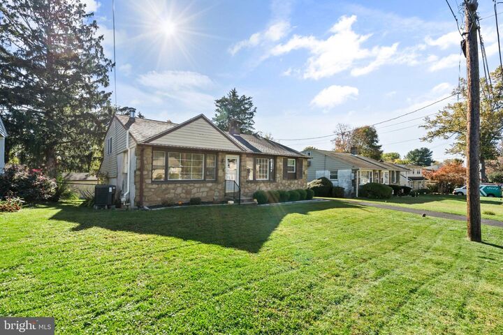 Property Photo: 711 Green Street PA 19446