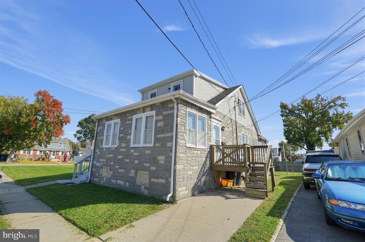 Property Photo:  438 Broomall Street  PA 19033 