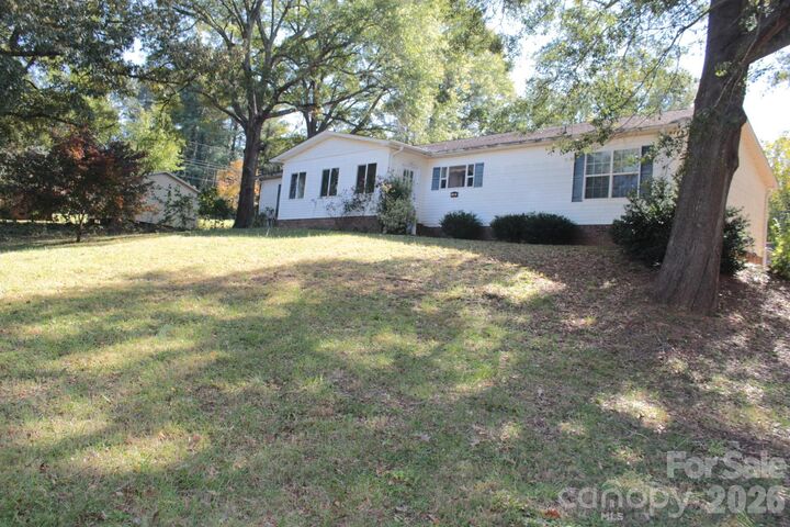 Property Photo: 130 Overhill Drive SC 29340