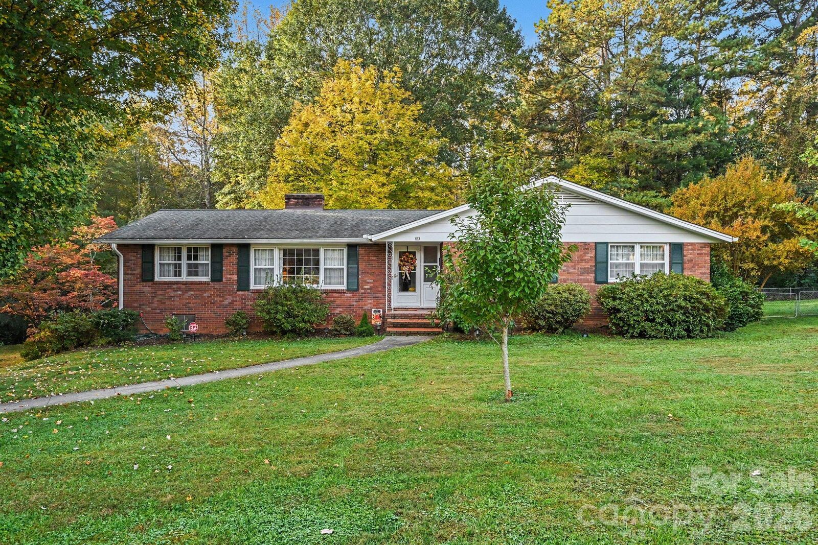 Property Photo: 604 12th Avenue NE NC 28601