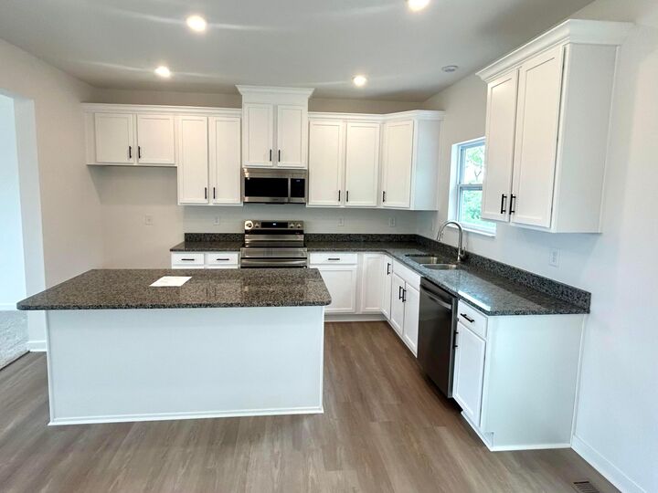 Property Photo:  5960 Abernathy Lane  OH 43232 