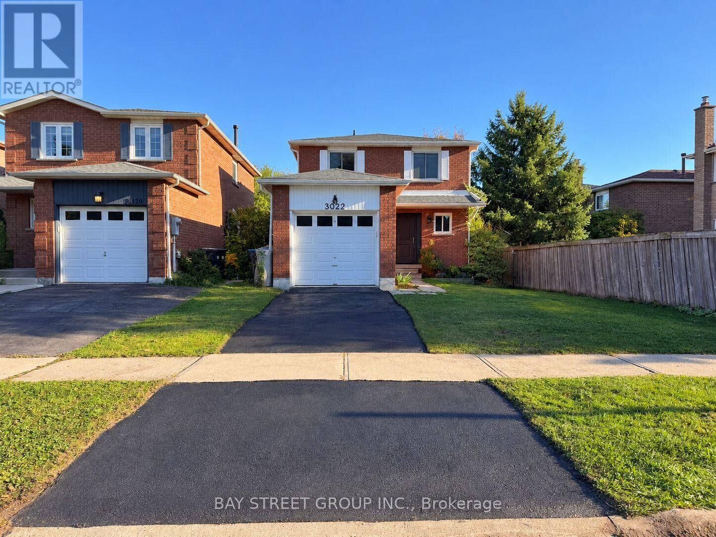 Property Photo: 3022 Collista Court ON L5N 4V1