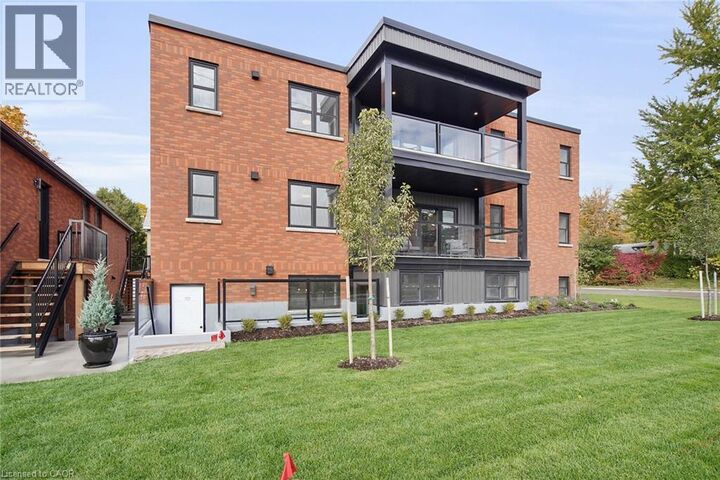 Property Photo:  74 Church Street 1  ON N5A 2R2 