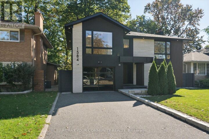 Property Photo: 1584 Sunnycove Drive ON L4X 1B5
