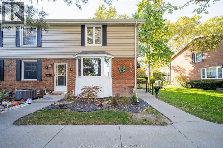 Property Photo: 8418 Little River Rd 6 ON N8S 2B5