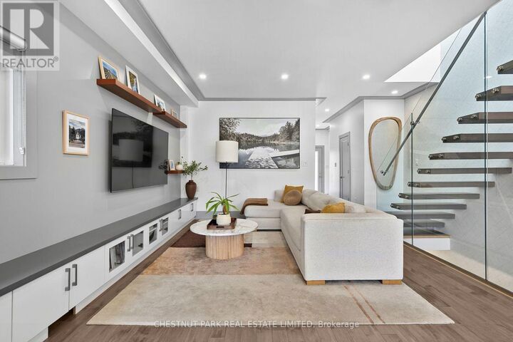 Property Photo: 15 Nineteenth Street ON M8V 3L4