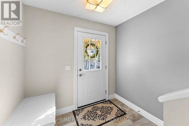 Property Photo:  1850 Beaverbrook Avenue 4  ON N6H 0G7 