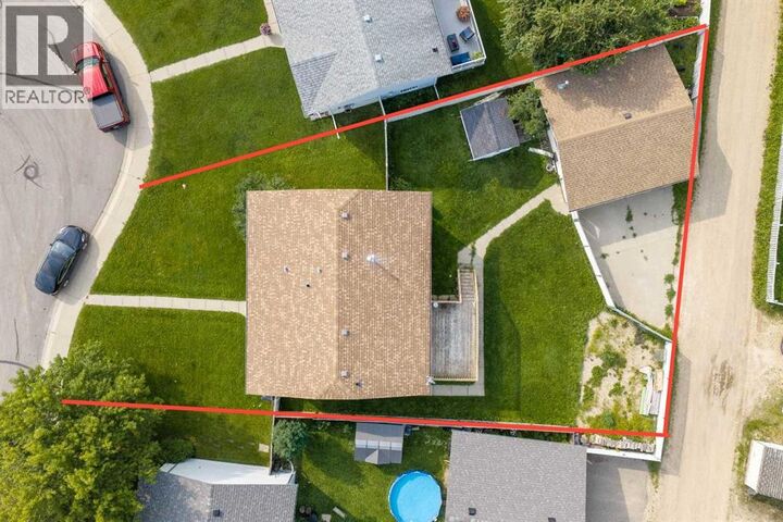 Property Photo:  57 Atkinson Crescent  AB T7S 1C7 