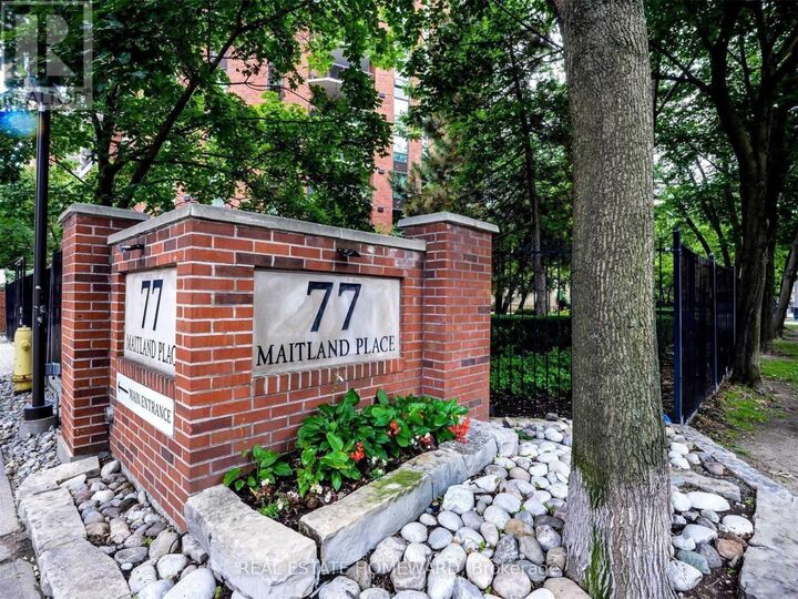 Property Photo:  77 Maitland Place 1219  ON M4Y 2V6 