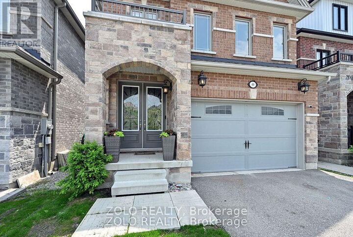 Property Photo:  69 Walker Boulevard  ON L9R 0N3 