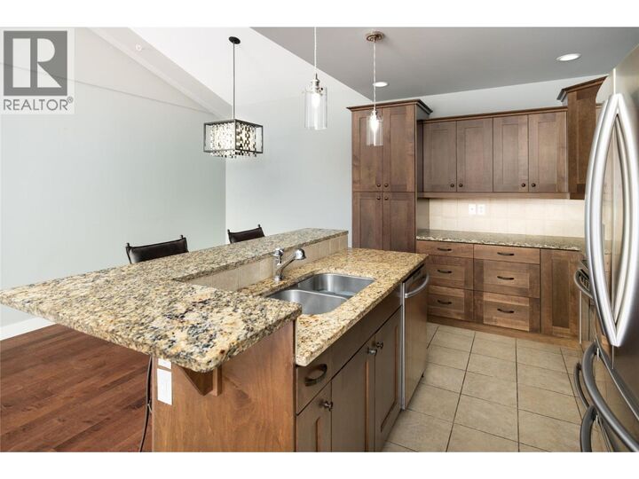 Property Photo: 2470 Tuscany Drive 405 BC V4T 3G8