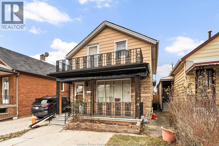 Property Photo: 749 Glengarry Avenue ON N9A 1R4