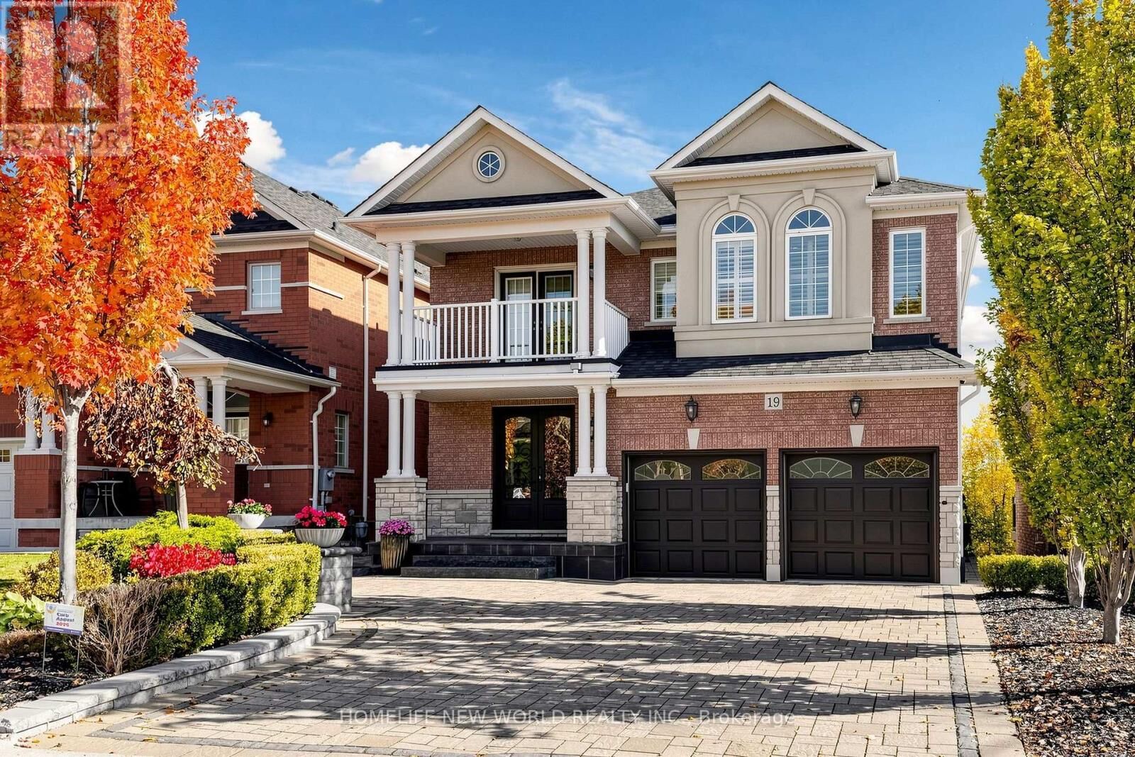 Property Photo:  19 Featherwood Drive  ON L6A 0S3 