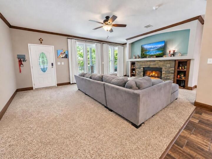 Property Photo:  228 SW Hidden Ct  FL 32038 