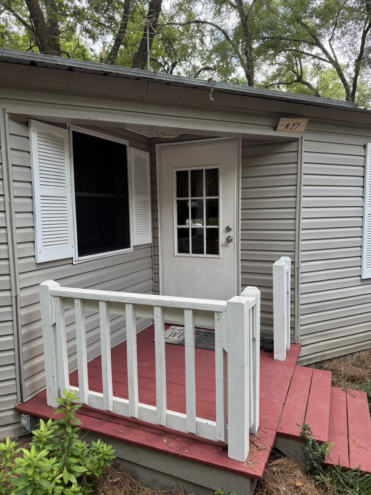 Property Photo:  827 Squirrel Road  FL 32433 