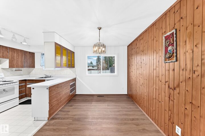 Property Photo: 16006 87 Avenue NW AB T5R 4G9