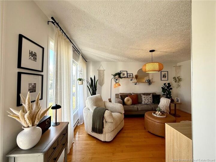 Property Photo:  28 émile-Simard Avenue  NB E3V 3P9 