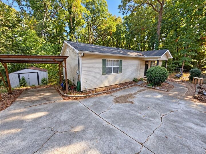 Property Photo: 2318 Sportsman Club Road GA 30501