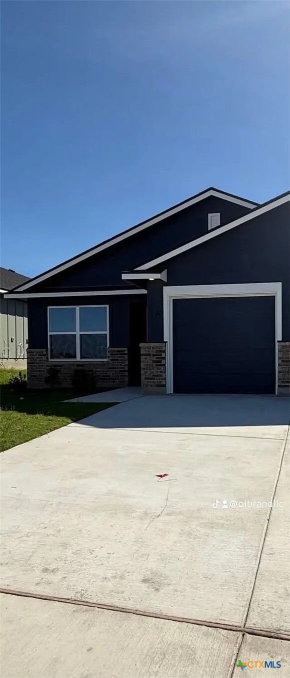 Property Photo: 1215 Concord Drive A TX 76522