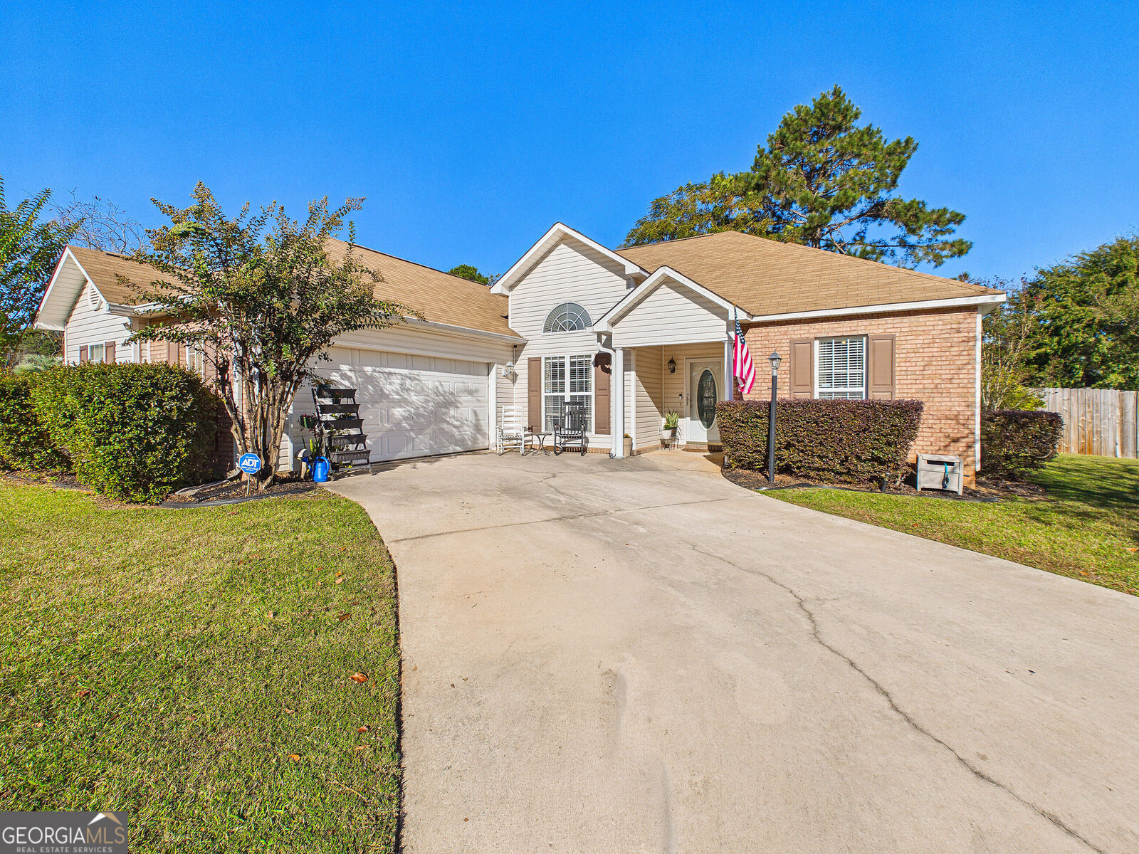Property Photo: 132 Castle Pines Drive GA 31005