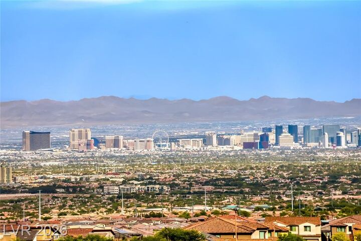 Property Photo: 560 Preston Oak Place NV 89138