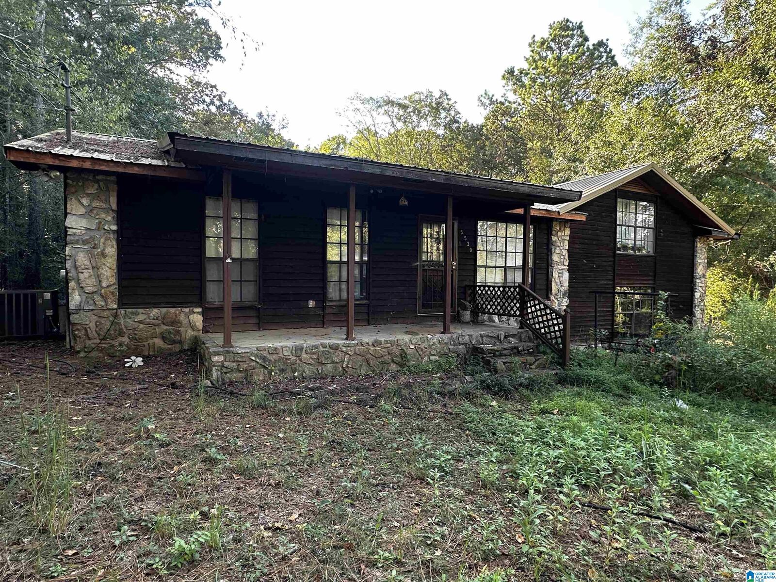 Property Photo: 5530 Long Avenue AL 36206