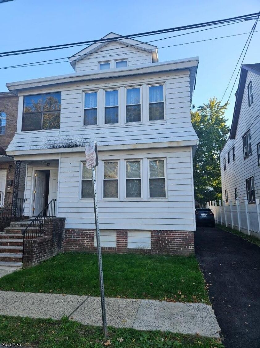 Property Photo: 76 Kenmore Ave NJ 07106