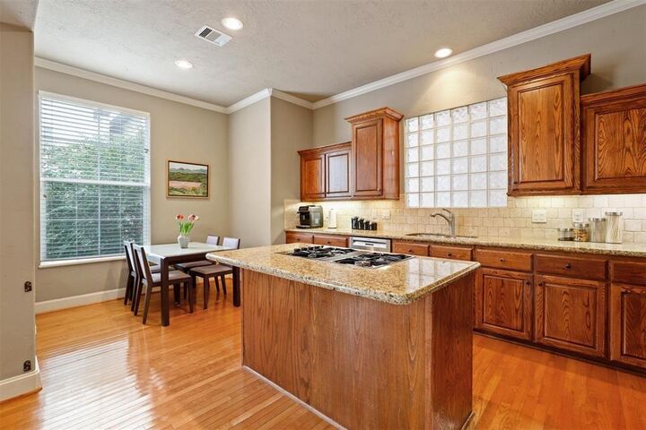 Property Photo:  2418 Ralph Street B  TX 77006 