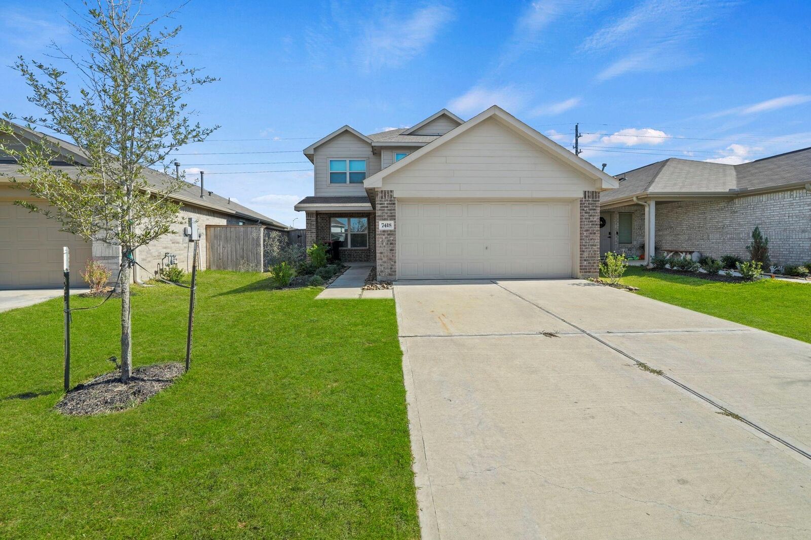 Property Photo: 7418 Clover Chase Drive TX 77493