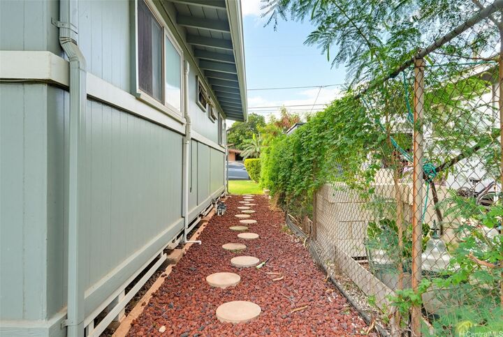 Property Photo:  87-233 Mikana Street  HI 96792 